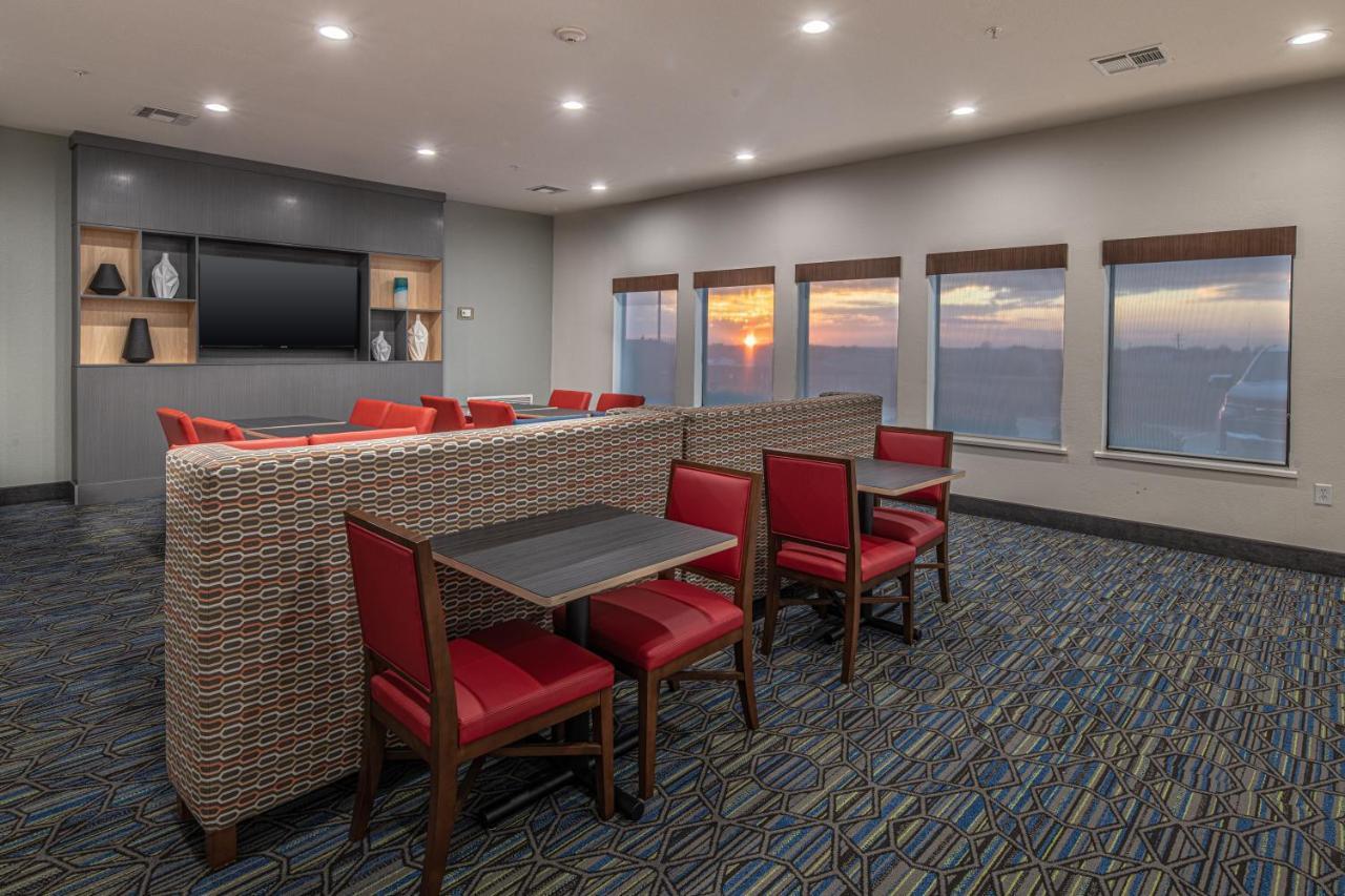 Holiday Inn Express & Suites N Waco Area - West By Ihg Esterno foto